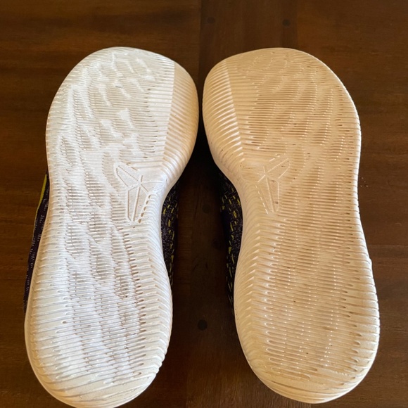 Nike Kobe Bryant basketball shoes Men’s size 10.5 purple and gold - Picture 5 of 6